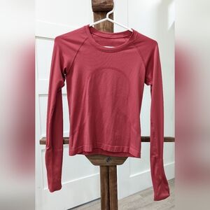 Lululemon long sleeve top, size 6